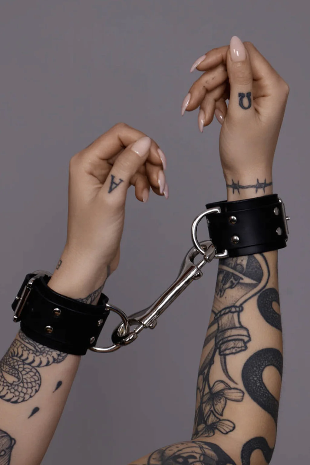 Danni Handcuffs
